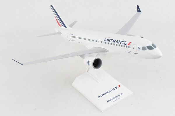 Airbus A220-300 Air France F-HZUA SKR1095