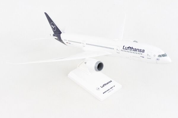 Boeing 787-9 Lufthansa D-ABPA SKR1096