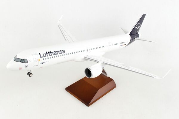 Airbus A321neo Lufthansa D-AIEN SKR8429