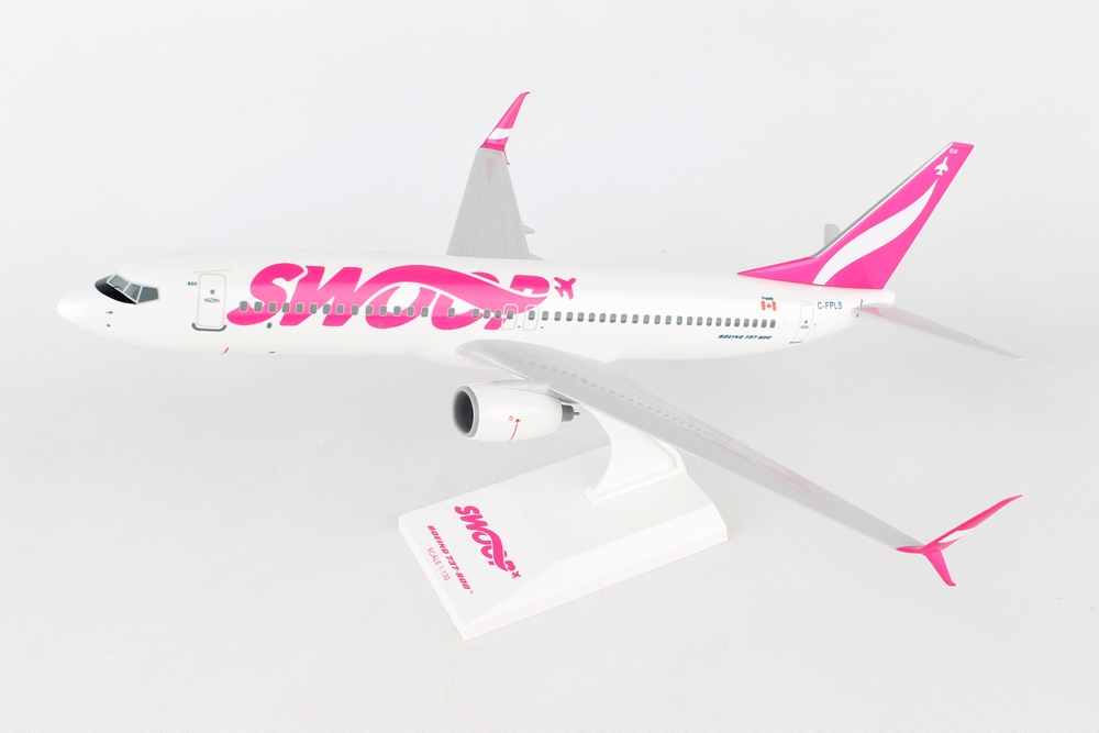 誠実 1:100 SKR8273 SWOOP W:Wood Boeing 737-800 1:100 Scale