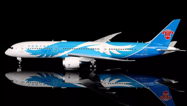 Boeing 787-9 Dreamliner China Southern "787" B-1242 L2012