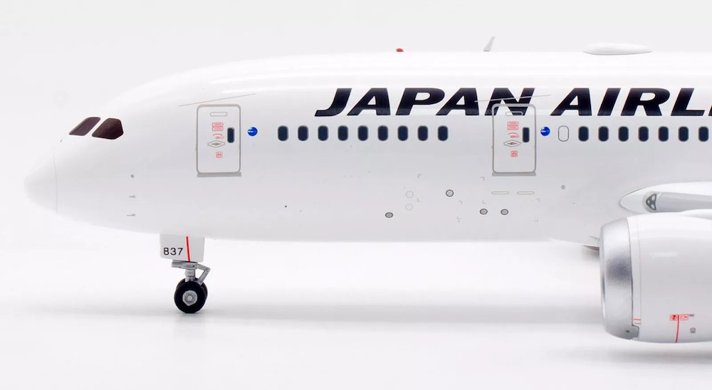 SQ Wings 日本航空 JAL B787-8 JA823J 1:200 SQ Wings L2024 Boeing 787-8 Dreamliner JAL Japan Airlines 