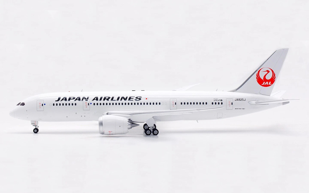 SQ Wings L2027 Boeing 787-8 Dreamliner JAL Japan Airlines JA825J