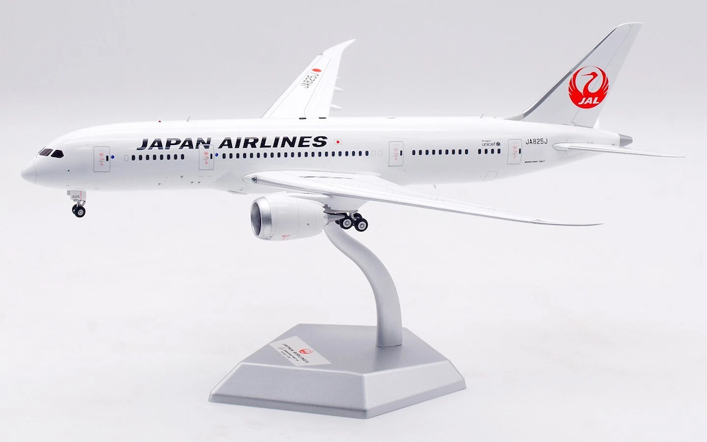 SQ Wings L2027 Boeing 787-8 Dreamliner JAL Japan Airlines JA825J