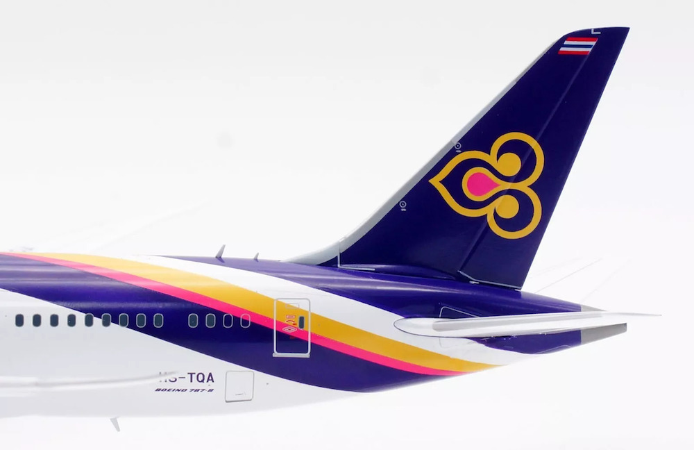 SQ Wings L2030 Boeing 787-8 Dreamliner Thai Airways HS-TQA