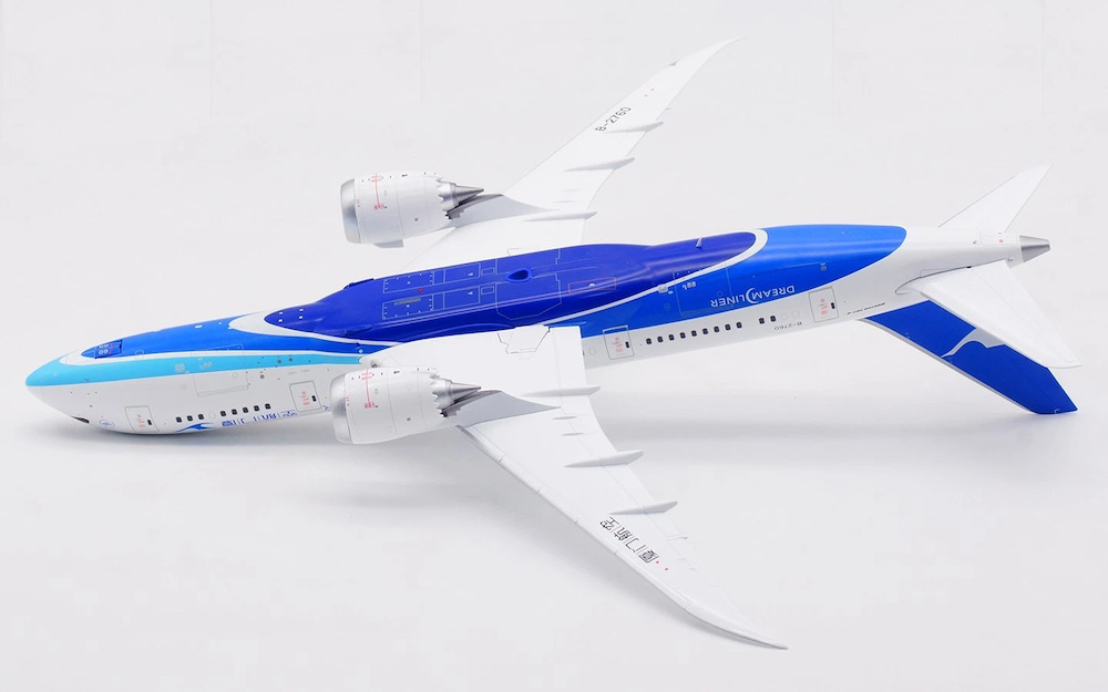 SQ Wings L2032 Boeing 787-8 Dreamliner Xiamen Airlines B-2760