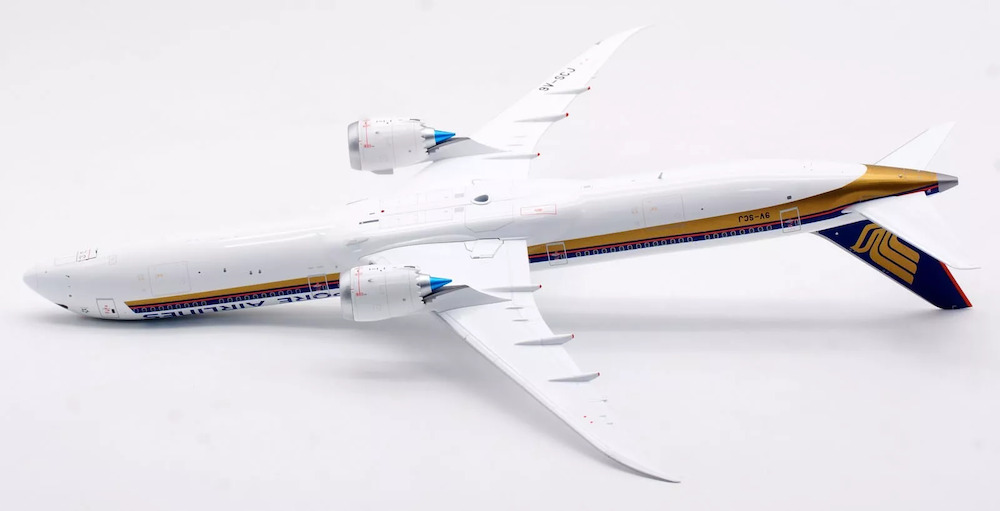 SQ Wings L2039 Boeing 787-10 Dreamliner Singapore Airlines 9V-SCJ