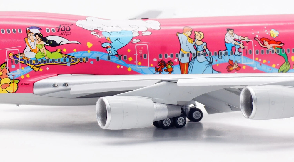 SQ Wings L2060FD Boeing 747-400D JAL Japan Airlines JA8904 Flaps