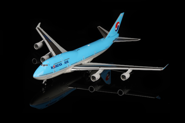 Boeing 747-400 Korean Air HL7488 L2068