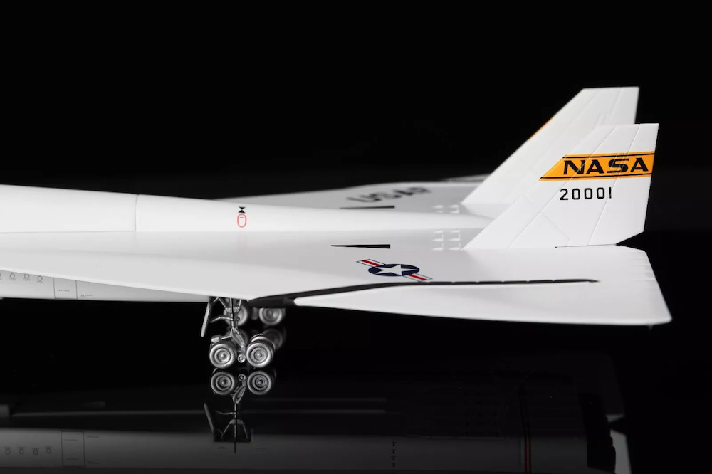 SQ Wings L2080 North American XB-70 Valkyrie NASA 20001