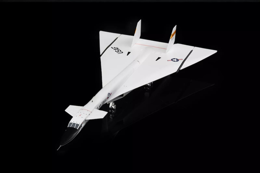SQ Wings L2080 North American XB-70 Valkyrie NASA 20001
