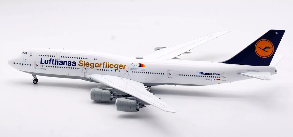 SQ Wings L2087 Boeing 747-8 Lufthansa 