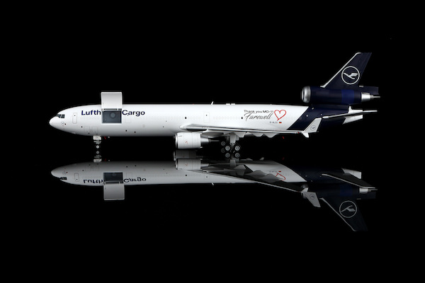 McDonnell Douglas MD11 Lufthansa Cargo "Thank you MD-11, Farewell" D-ALCC Interactive Series  L2104C