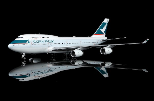 Boeing 747-400 Cathay Pacific B-HUJ L2123