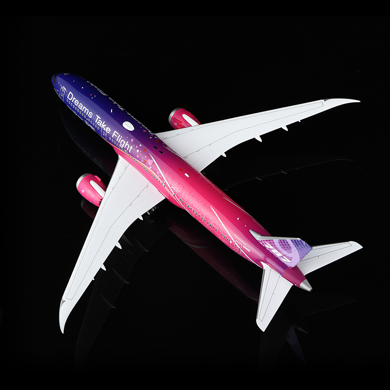 SQ wings 1:200 B787-10 ドリームライナー N528ZC SQ wings 1:200 B787-10 ドリームライナー N528ZC - メルカリ