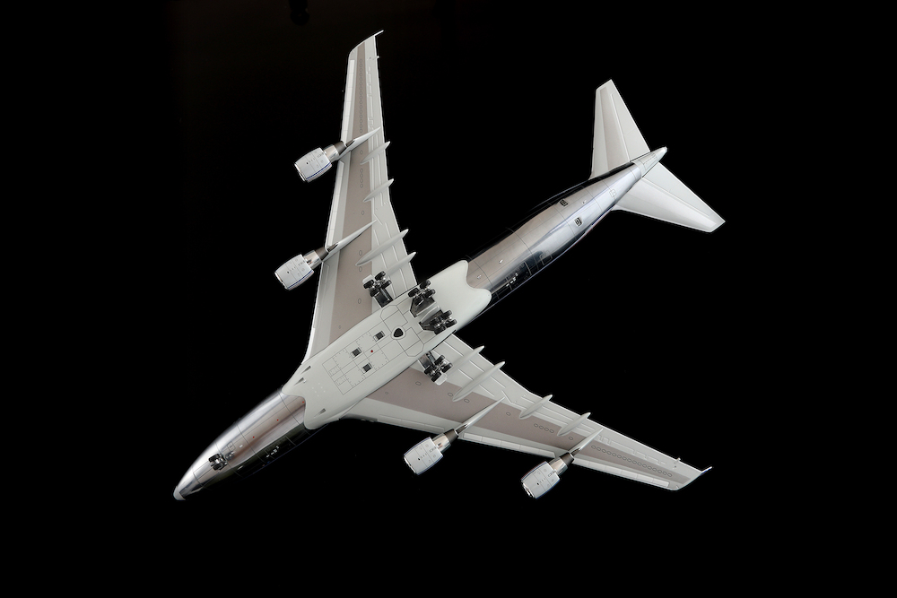 SQ Wings L2131 Boeing 747-400 Boeing House Color N401PW Polished