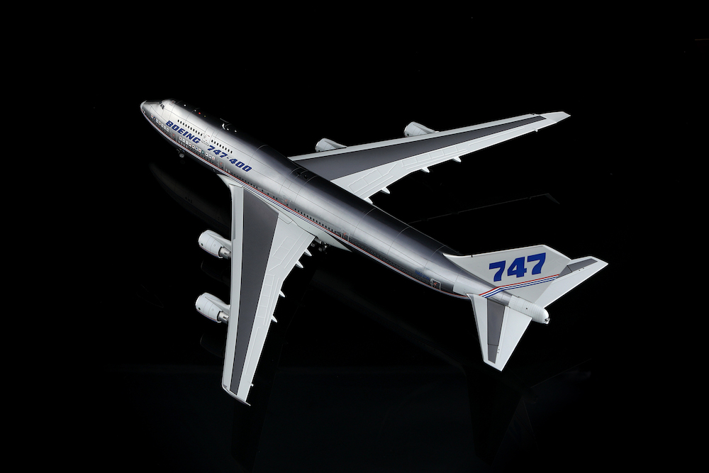 SQ Wings L2131 Boeing 747-400 Boeing House Color N401PW Polished