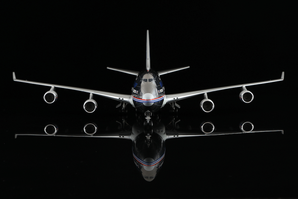 SQ Wings 1:200 B747-400 ハウスカラー N401PW 1:200 SQ Wings Boeing House Color B747-400 N401PW Diecast Aircraft