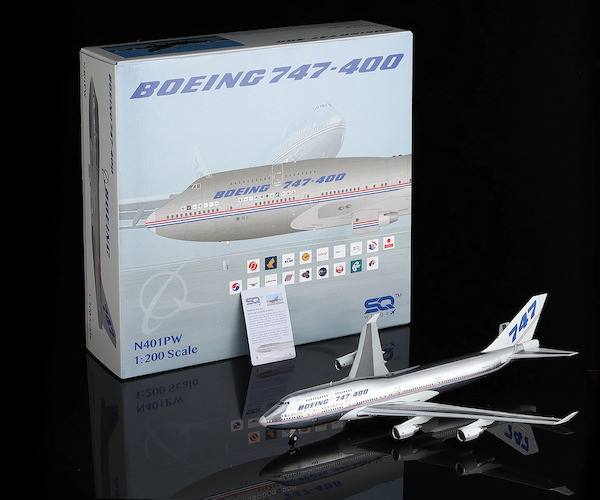 Boeing 747-400 Boeing House Color N401PW Polished Flaps Down L2131FD