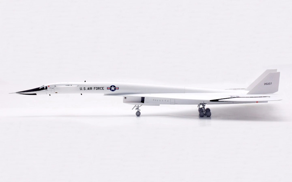 ハルチャン SQwings XB-70 1/200 NASA SQ Wings U.S.AIR FORCE XB-70 20001 L2081 Scale 1:200