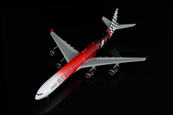 Airbus A340-600 Etihad Airways "ABU DHABI GRAND PRIX 2010" A6-EHJ L2166