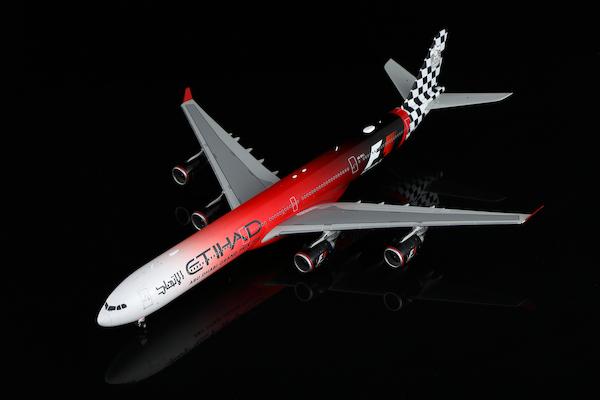 Airbus A340-600 Etihad Airways "ABU DHABI GRAND PRIX 2014" A6-EHJ  L2170