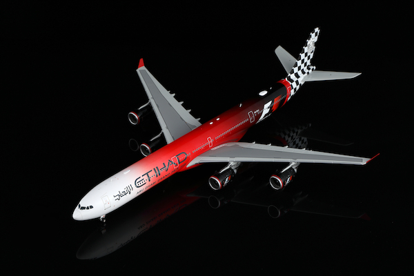 Airbus A340-600 Etihad Airways "ABU DHABI GRAND PRIX 2015" A6-EHJ L2171