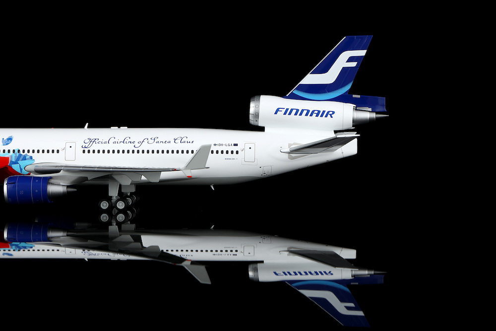 SQ Wings L2230 McDonnell Douglas MD11 Finnair 