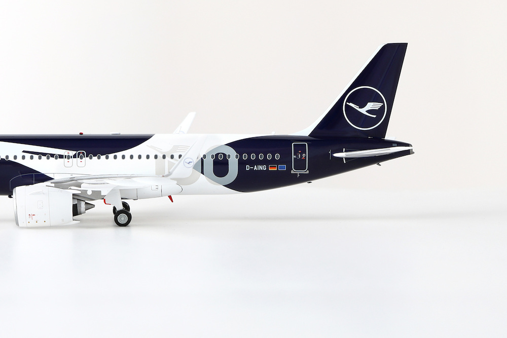 SQ Wings L2345 Airbus A320neo Lufthansa 