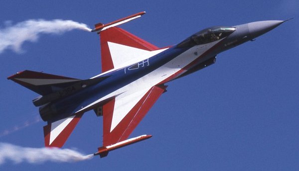 F16A Falcon (J-364 "Solo Display 1997-1998" Royal Netherlands A.F) 48-144