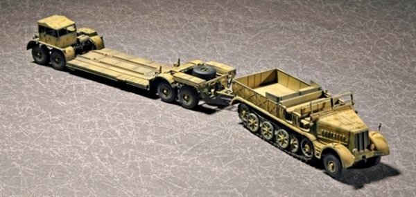 German Sd Kfz.9 18 ton Half track & Sd.Ah 116 07275