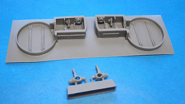 Supermarine Spitfire MKIX Wheel wells (Hasegawa)  VDS48059