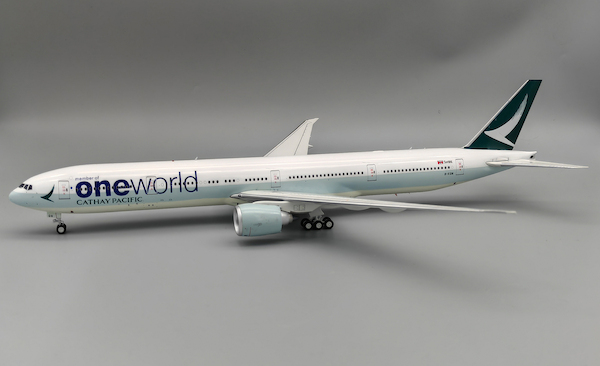 Boeing 777-300ER Cathay Pacific “One world” B-KQN WB-777-3-015