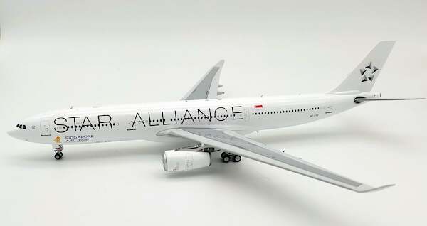 Airbus A330-343 Singapore Star Alliance 9V-STU With Stand  WB-A330-3-012