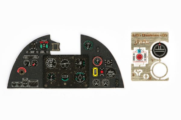 Instrument Panel Hawker Hurricane MKII (Trumpeter)  YMA2402