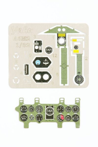 Instrument Panel Mitsubishi A6M2 Zero Mitsubishi Green (Hasegawa)  YMA3224