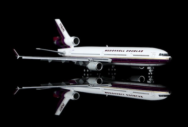 McDonnell Douglas MD11 House Colors N211MD  YY1103