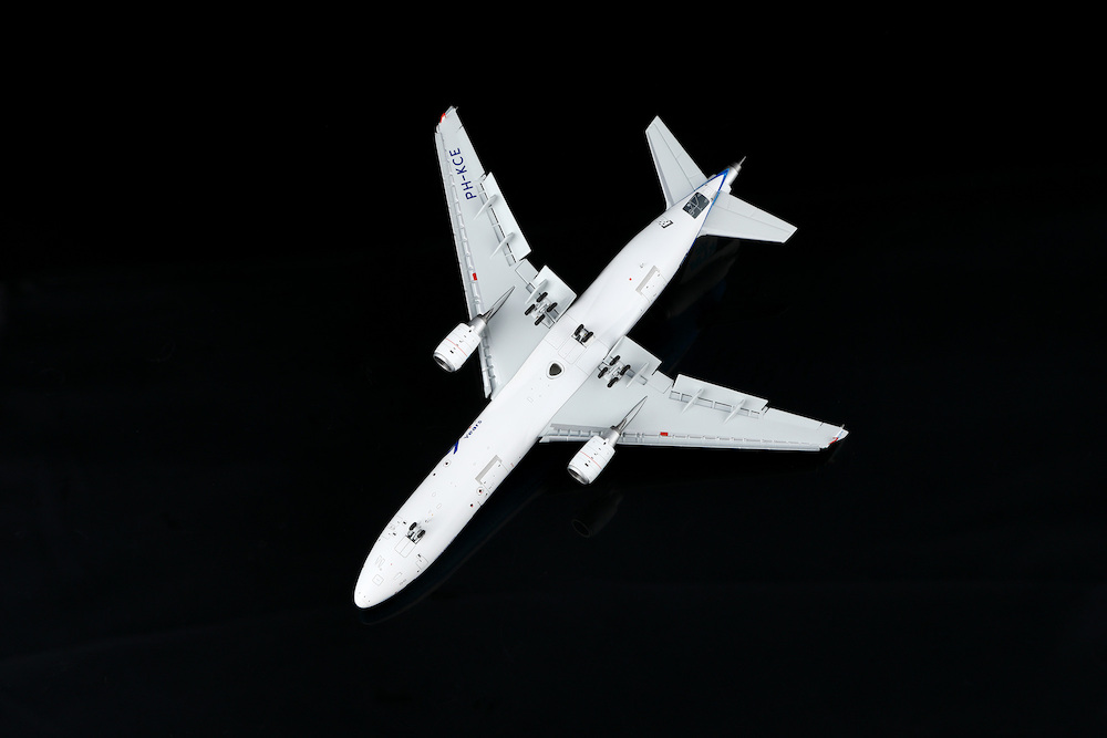YY Wings YY1106F McDonnell Douglas MD11 KLM 