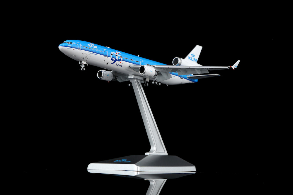 YY Wings YY1106F McDonnell Douglas MD11 KLM 