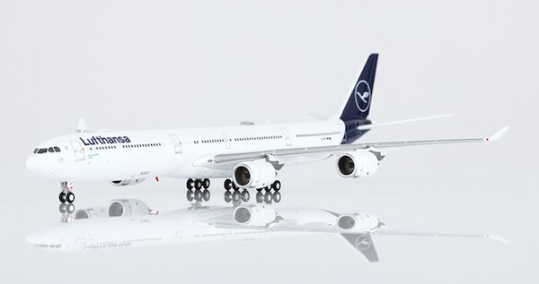 Airbus A340-600 Lufthansa D-AIHF  YY34607