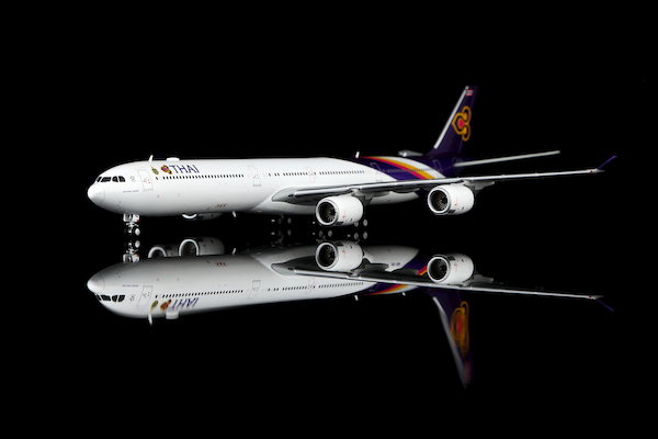 Airbus A340-600 Thai Airways HS-TNA  YY34611