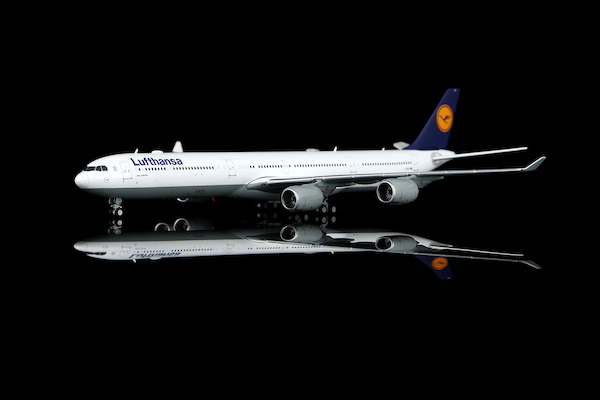Airbus A340-600 Lufthansa D-AIHX YY34625