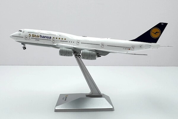 Boeing 747-8 Lufthansa "5 Starhansa" D-ABYM  YY74806