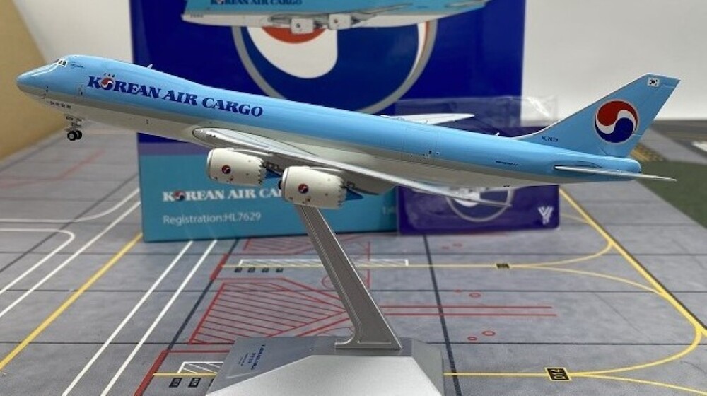 HI-FLY 航空機キット カンタス航空 B767-300 2機 InFlight200 767-300ER カンタス航空